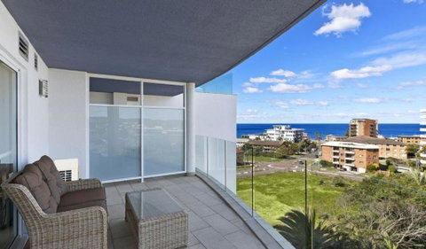 Sandy Cove Apartment The Entrance 48b - Holiday Cairns 0