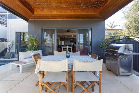 Stella Retreat - Townhouse With Pool - Holiday Cairns 3