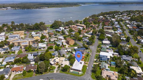 Take A Dip At Eucalypt - Holiday Cairns 1