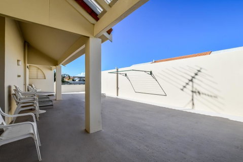 Beachport Apartments - Holiday Cairns 2