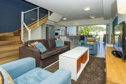 Beachside Apartment 13 - Holiday Cairns 0