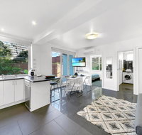 Beachside Haven - Holiday Cairns
