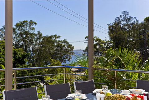 Beachside Haven - Your Perfect Oasis Home - Holiday Cairns 3