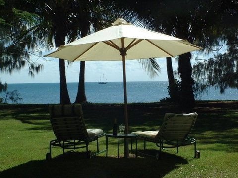 Beachside Holiday Units - Holiday Cairns 0