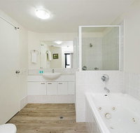 Beachside Neptune Resort Apt Upgraded - Holiday Cairns