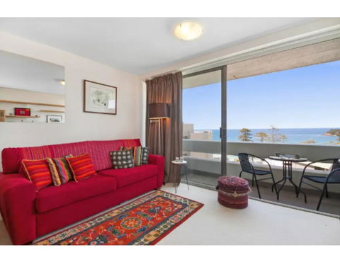 Beachside Paradise - Ocean Views, Central Position - Holiday Cairns 0