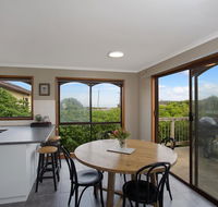 Beacon Point House - Holiday Cairns