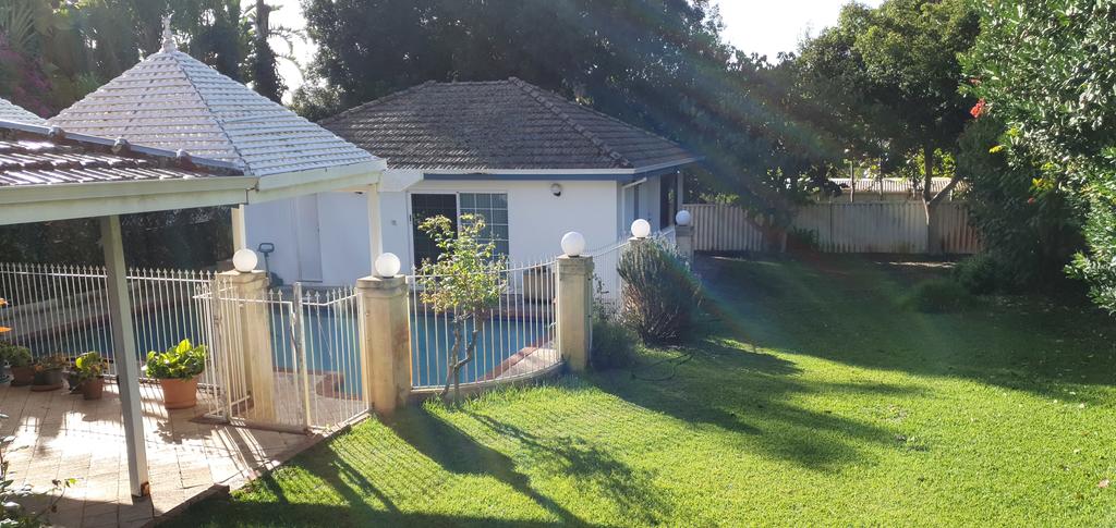 Dalkeith WA Holiday Cairns