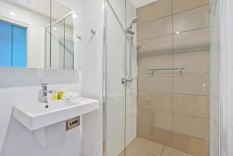 Beau Monde Apartments Newcastle - Horizon Newcastle Beach - Holiday Cairns 1