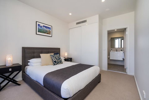 Beau Monde Apartments Newcastle - The Herald - Holiday Cairns 2