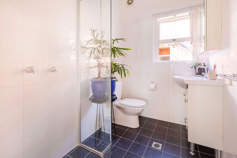 Beautiful Beach Home In Superb Location - Holiday Cairns 3