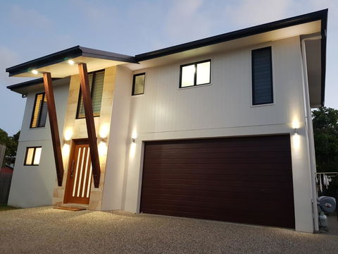Beautiful Modern Luxury - Holiday Cairns 2