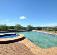 Beggars Bridge Vineyard Homestead w/ pool  wifi  tennis  vineyard - Holiday Cairns