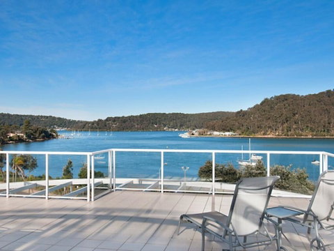 Bella Mare - 2 Bedroom Ocean View Terrace Apt - Holiday Cairns 1