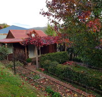 Bella Rouge Cottage Bright - Holiday Cairns