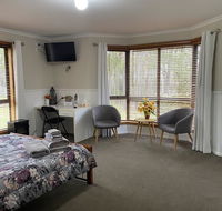 Belle's Bed  Breakfast - Holiday Cairns