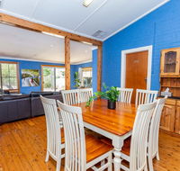 Best Central House - SLEEPS 11  - Holiday Cairns