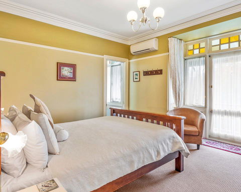 Bethany Manor Bed & Breakfast - Holiday Cairns 1