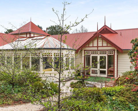 Bethany Manor Bed & Breakfast - Holiday Cairns 3