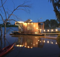 Bill's Boathouse - Holiday Cairns