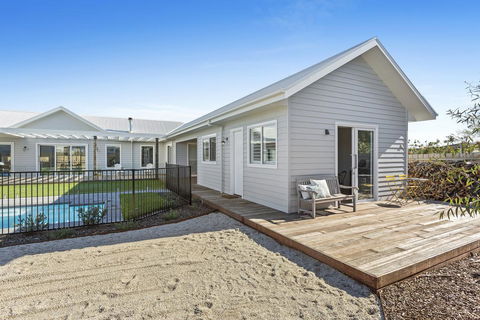 Birdrock Beach Bed And Breakfast - Holiday Cairns 1