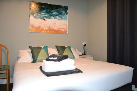 Black Diamond Lodge - Holiday Cairns 3