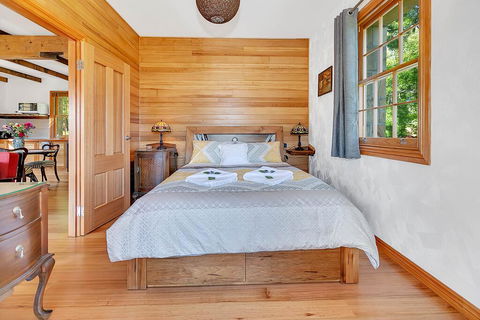 Blackwood Park Cottages Mole Creek - Holiday Cairns 2