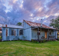 Blaxland's Cottage - Holiday Cairns