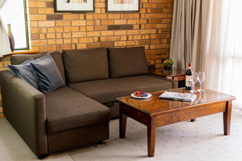 Blickinstal Barossa Valley Retreat - Holiday Cairns 2