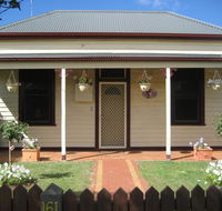 Bloomsbury Cottage - Holiday Cairns