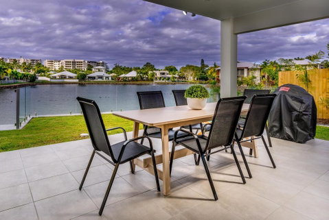 Blue Lagoon Villa B - Holiday Cairns 0