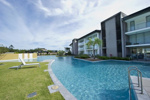 Blue On Blue Apartment 812 - Holiday Cairns 2