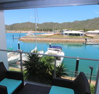 Blue on Blue Studio Room 1222 - Holiday Cairns