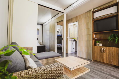 Blue Sapphire Village - Holiday Cairns 0