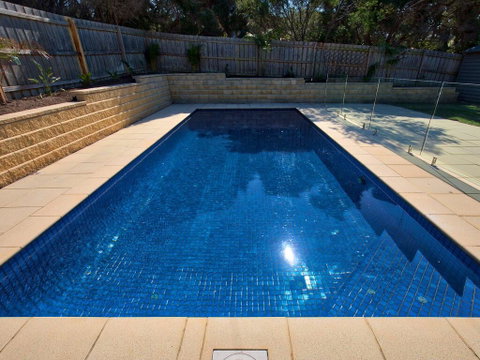 Bluetopia - Sparkling Solar Heated Pool! - Holiday Cairns 2