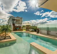 Bluewater House - Holiday Cairns