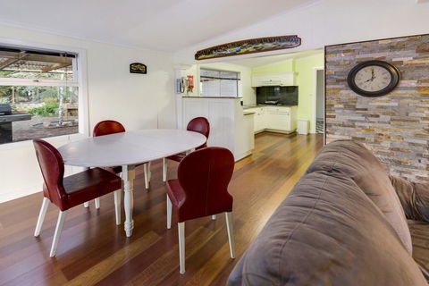 Bluff View River House - Stunning Riverfront - Holiday Cairns 2