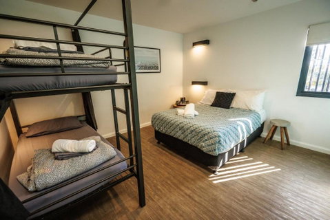 YHA Byron Bay - Holiday Cairns 2
