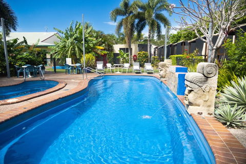 Wongai Beach Hotel - Holiday Cairns 0