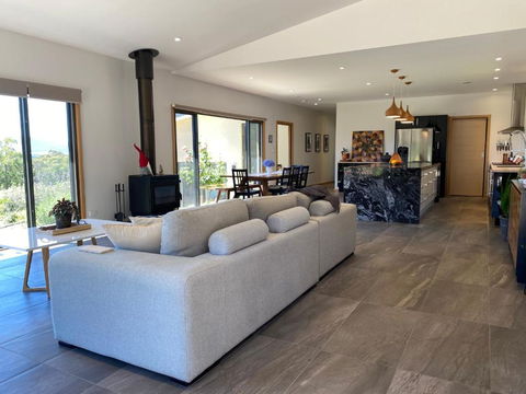 Yarra Valley Country Escape - Holiday Cairns 2