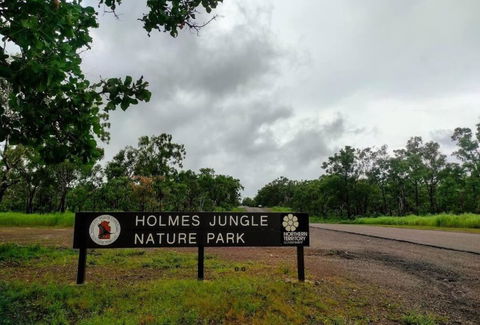 Zenhouse: 4BR Stylish Work/Family Home In Muirhead - Holiday Cairns 3