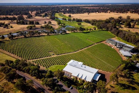 Busselton Jetty + Train Ride + Winery + Scenic Drive Full Day Tour - Holiday Cairns 3