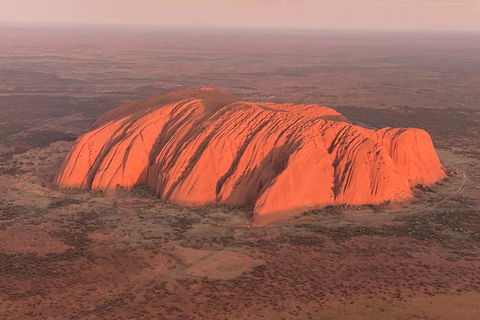 Scenic Flight: Uluru & Kata Tjuta - Holiday Cairns 2