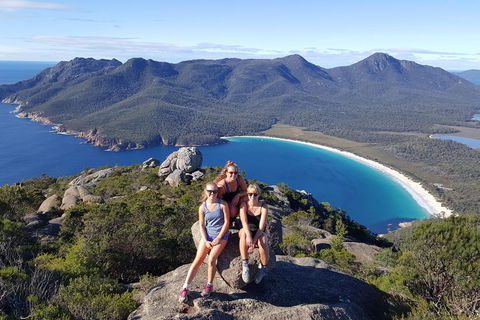 2-Day Tas East Coast Escape Tour Including Bay Of Fires, Wineglass Bay & Devils - Holiday Cairns 1