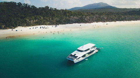 Whitehaven Beach And Daydream Island Cruise - Holiday Cairns 1