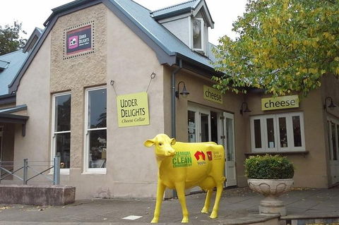Adelaide Hills Regional / Hahndorf German Village Tour - Holiday Cairns 2