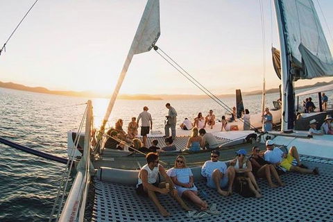 Sunset Sail In The Whitsundays - Holiday Cairns 3