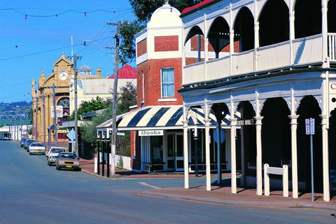Wave Rock, York, Wildflowers, And Aboriginal Cultural Day Tour From Perth - Holiday Cairns 3