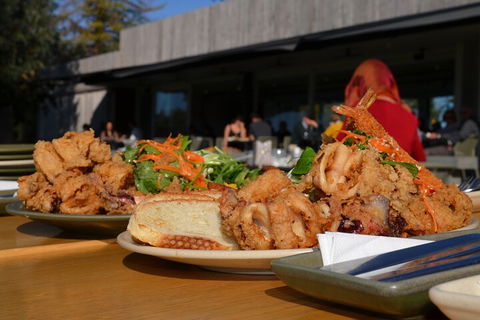 The Billionaire Club - Holiday Cairns 0