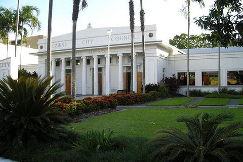 Cairns Self-Guided Audio Tour - Holiday Cairns 0